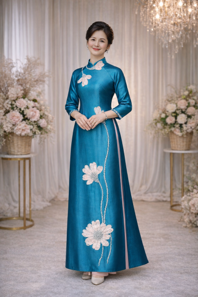 Áo dài bà sui màu xanh cổ vịt đính kết họa tiết cánh hoa (3X)