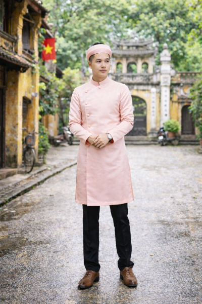 Áo dài bưng quả nam màu hồng cam
