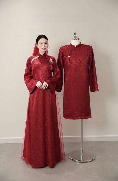 Mẫu áo dài cưới màu đỏ cách tân lụa gấm trúc