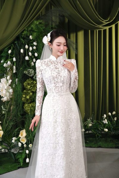 Áo dài cô dâu màu trắng chất liệu ren hoa cao cấp