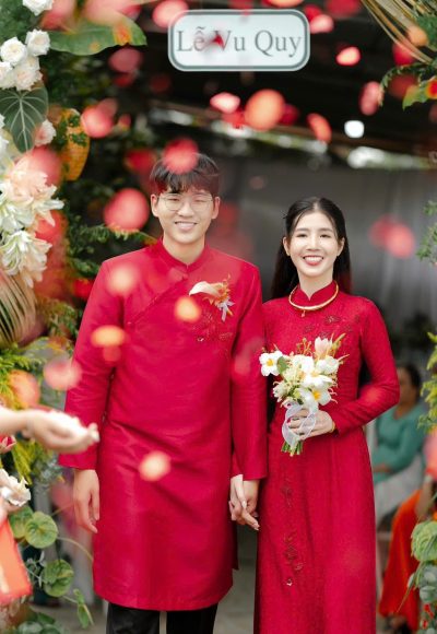 Cặp áo dài cưới màu đỏ lụa tơ tằm pha lê hoa tuyết