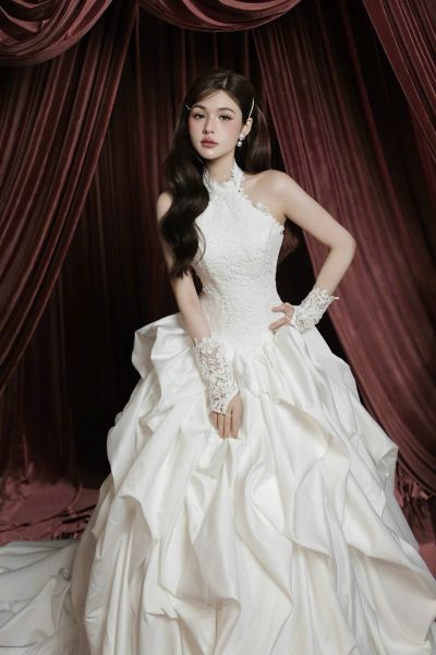 Mẫu váy cưới cô dâu ROYAL MUSE haute couture
