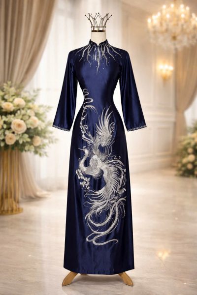 Mẫu áo dài bà sui màu xanh tối thêu họa tiết phụng hoàng trắng đính đá (2X)