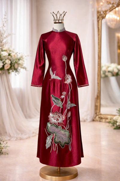 Mẫu áo dài bà sui màu đỏ lụa ruby thêu họa tiết hoa sen đính đá pha lê (L)