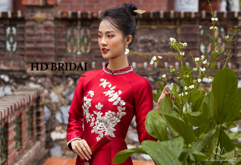 Áo Dài Gấm Đỏ
