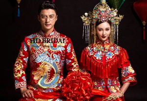 Mẫu áo khỏa phong cách hoàng gia sang trọng