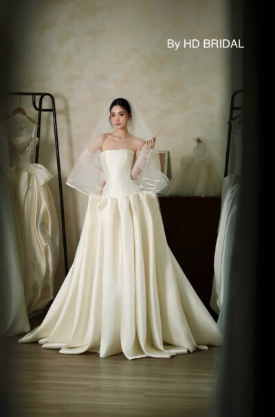 Mẫu váy cưới Imperial Étoile by HD BRIDAL couture