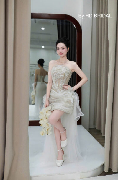 Mẫu váy cưới after party Veloura Haute Couture
