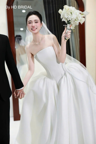 Mẫu váy cưới Aurora Étoile by HD BRIDAL