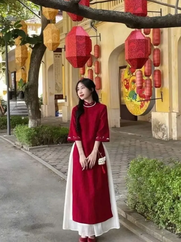 Thuê áo dài cách tân nữ chụp ảnh Tết đẹp tại TPHCM