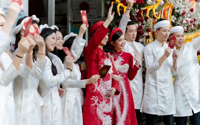 HD Bridal phục vụ khách hàng thuê áo dài tại Thủ Đức và TP.HCM