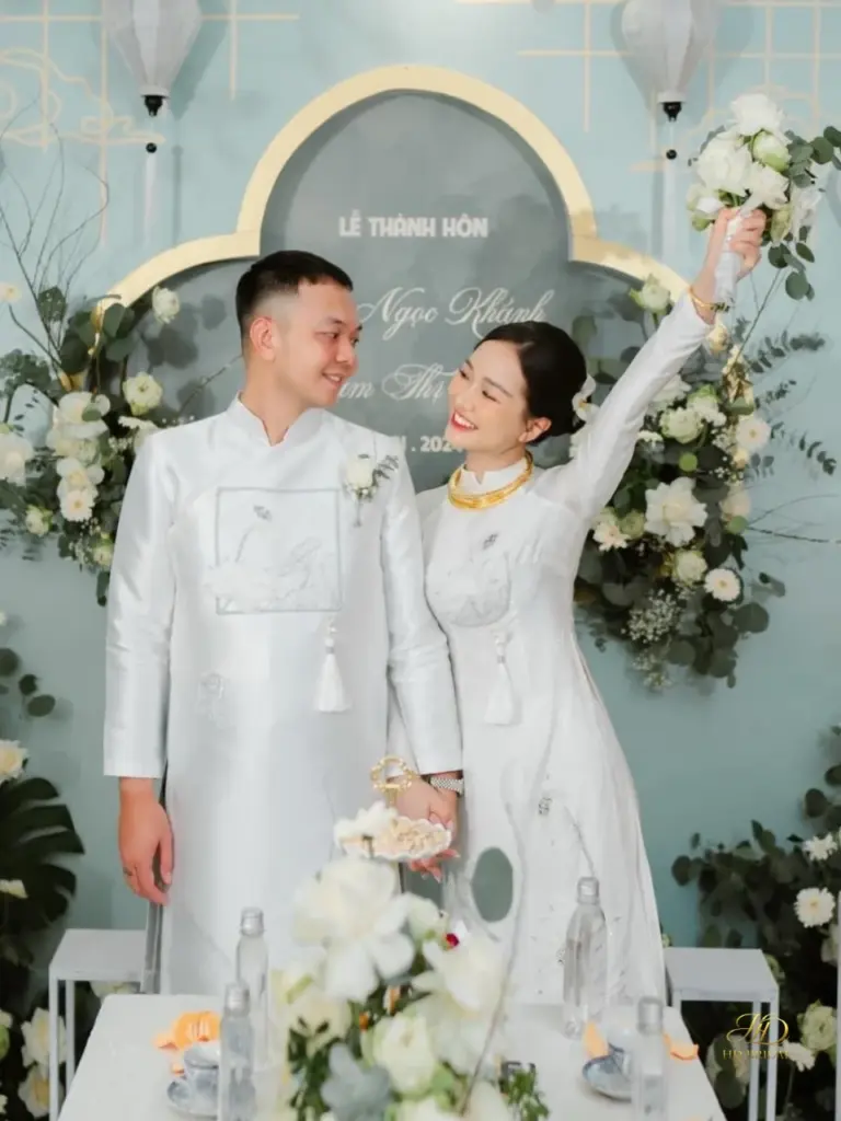 Thuê áo dài chụp ảnh cưới Quận 2 với thiết kế truyền thống và cách tân đẹp