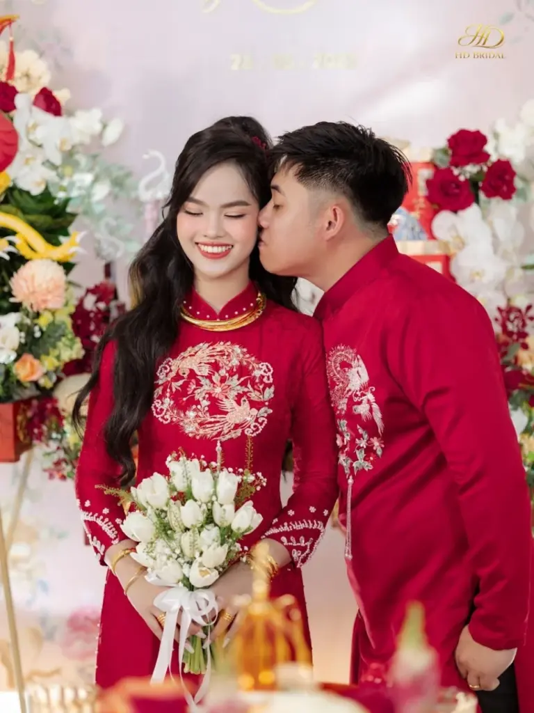 Áo dài Quận 3 dành cho cô dâu trong lễ cưới và lễ gia tiên