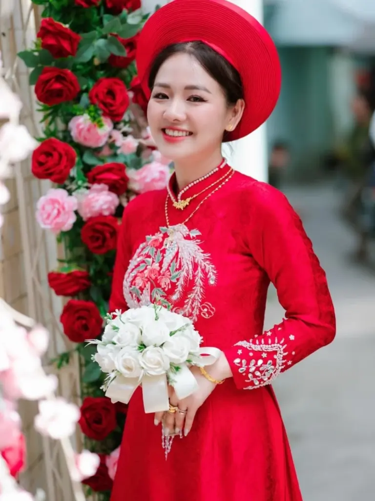 Bảng giá thuê áo dài cưới mới nhất tại TPHCM