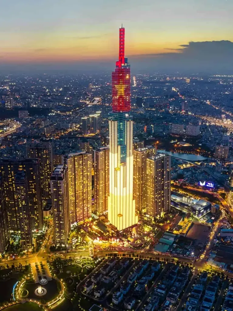 Landmark 81 là địa điểm chụp áo dài hiện đại với biểu tượng của TP.HCM