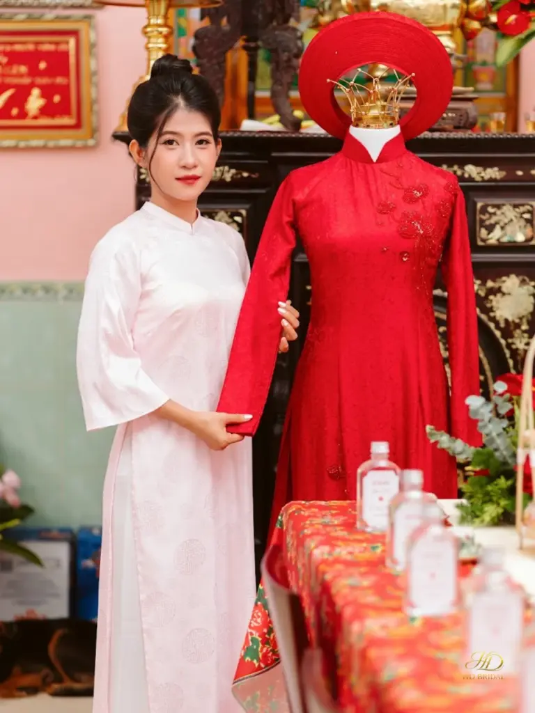 Dịch Vụ Cho Thuê Áo Dài Quận Tân Phú Bao Gồm Những Gì?