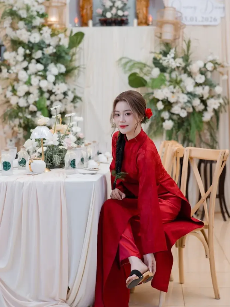 HD Bridal phục vụ khách hàng thuê áo dài tại Quận 1 TP.HCM