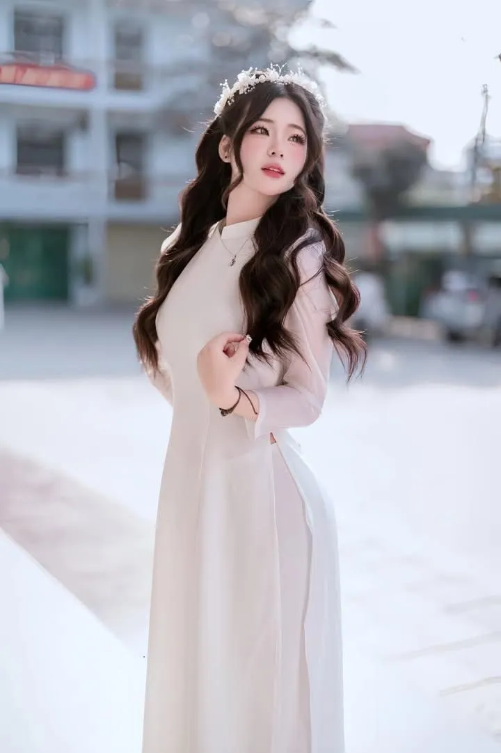Vì Sao Nhiều Học Sinh Lựa Chọn Thuê Áo Dài Trắng?Vì Sao Nhiều Học Sinh Lựa Chọn Thuê Áo Dài Trắng?