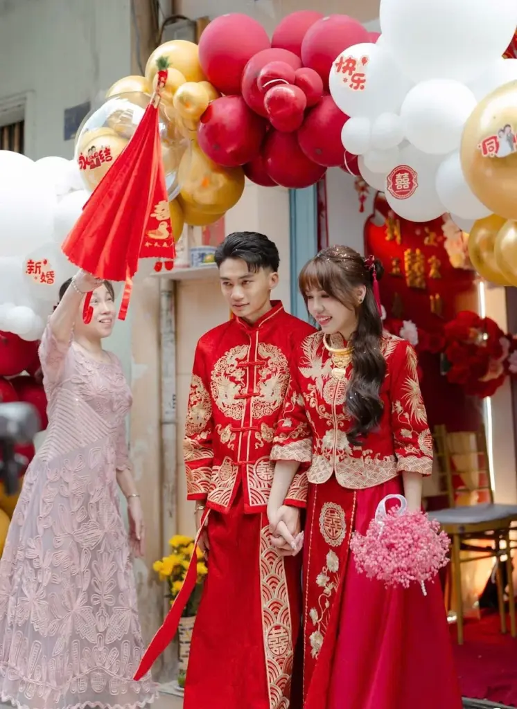 Ý Nghĩa Của Trang Phục Cưới Người Hoa
